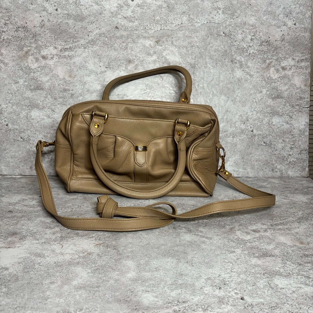 Elegant Tan Leather Handbag